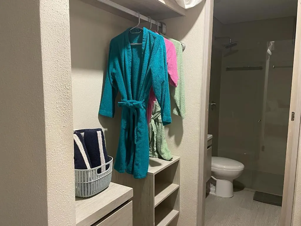 Apartamento Con Jacuzzi Privado, Vista Al Mar, Sector Exclusivo Cartagena شقة